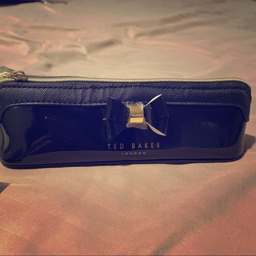 NEW Ted Baker London Black Pencil Makeup Case